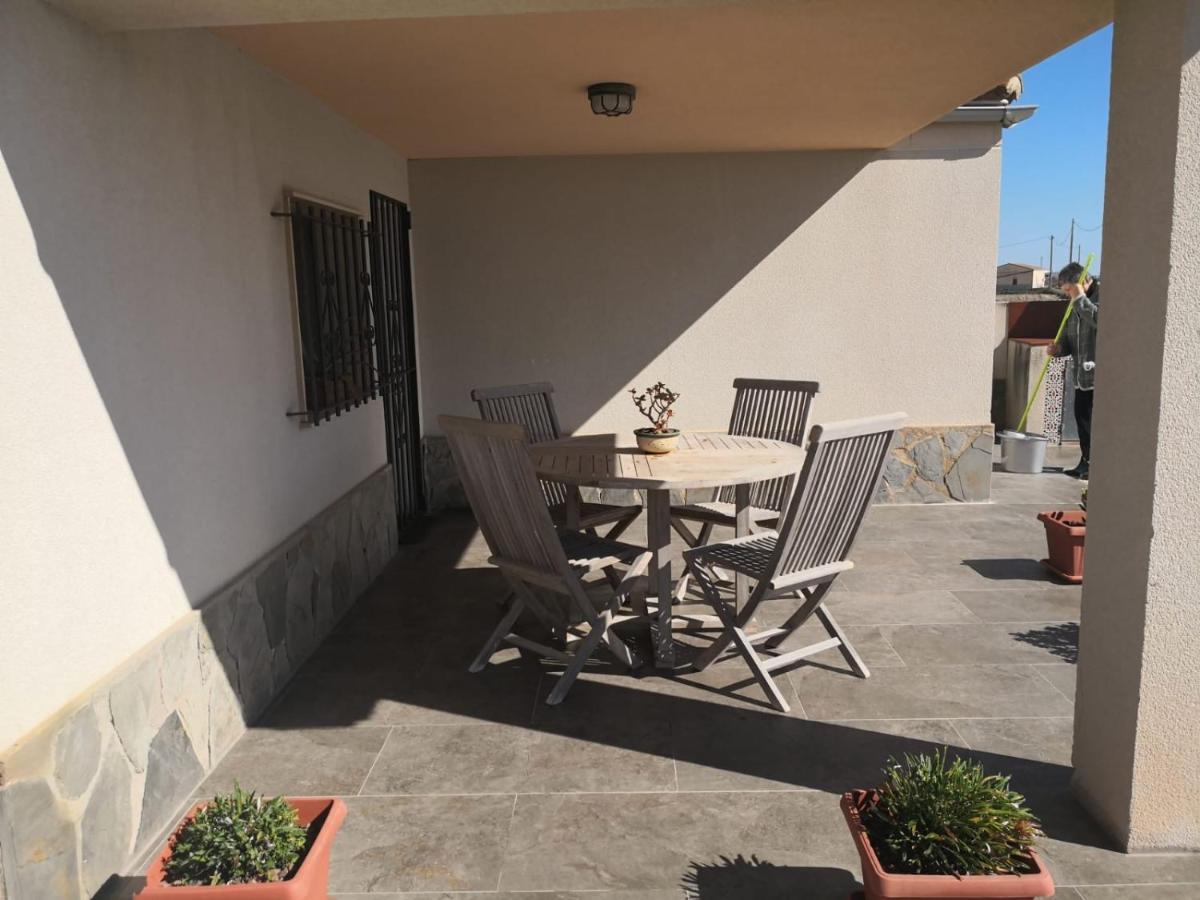 Casa Laura Guest House Делтебре Екстериор снимка
