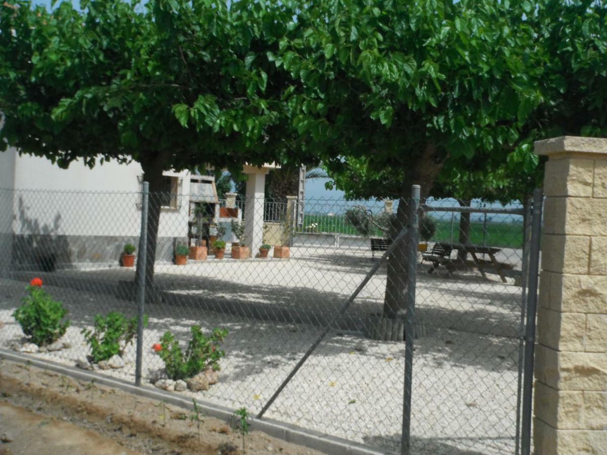 Casa Laura Guest House Делтебре Екстериор снимка