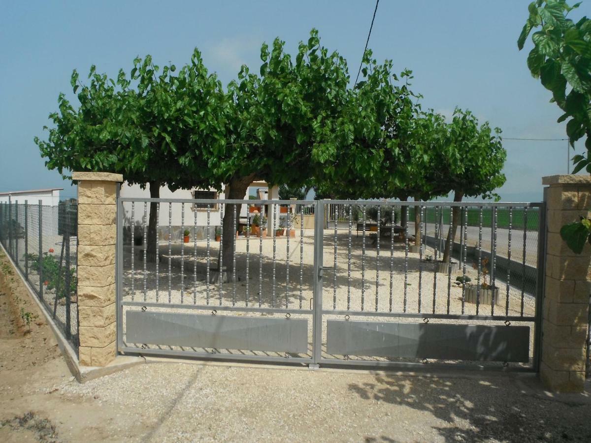 Casa Laura Guest House Делтебре Екстериор снимка