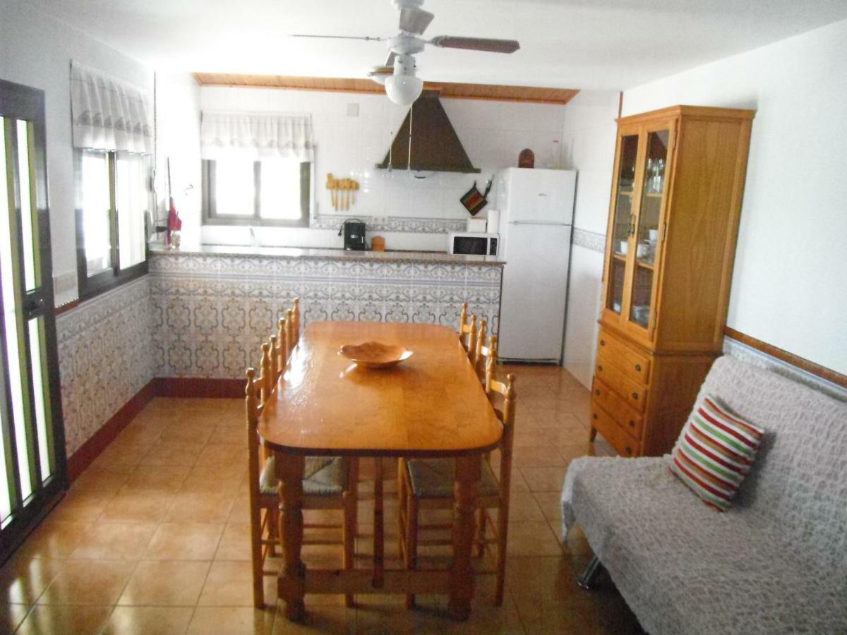 Casa Laura Guest House Делтебре Екстериор снимка